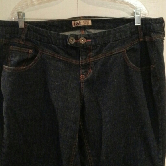 LEI Sophia Hipster Low Rise Women's Jeans Dark Wash Wide Leg Flare Size 22 NWOT - Picture 2 of 4